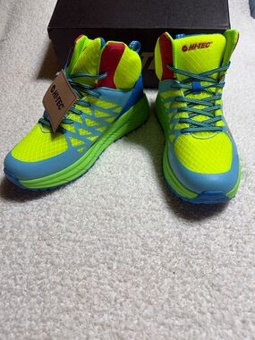 Hi-Tec Destructor Logo Mid Trail Boots Mens 8.5 NWT